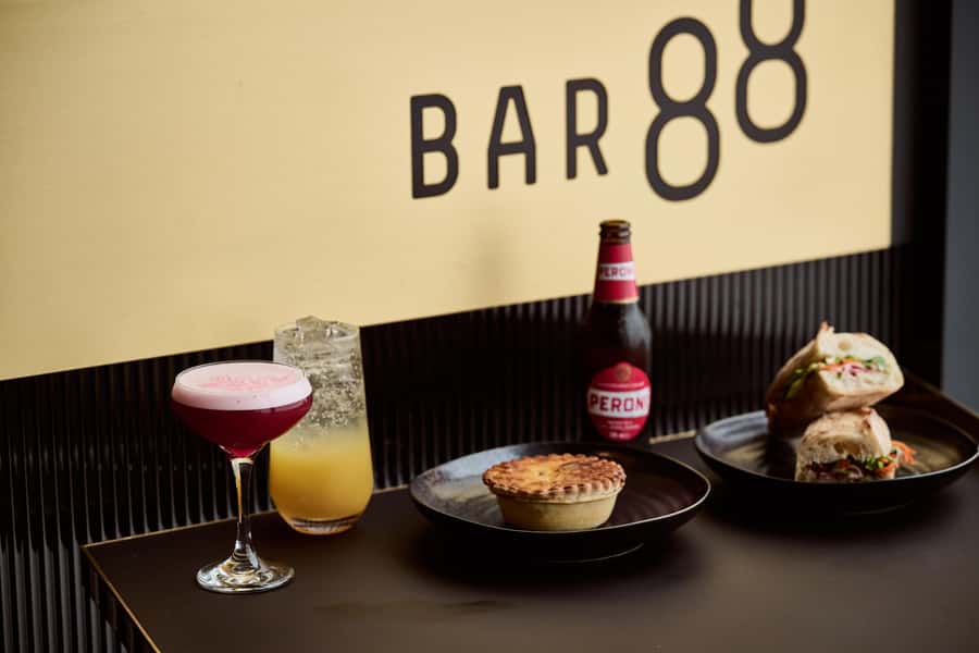Melbourne: Melbourne Skydeck General Admission Entry Ticket - Bar 88: turning a view stop into a pause