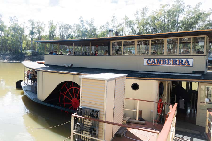Melbourne: Murray River Paddle Steamer, Wildlife & Silo Art - Key things to know before you go
