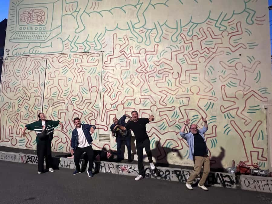 Melbourne Music Venue Pub Crawl with History + 2 Free Drinks - Melbourne Music Venue Pub Crawl: why this night-out feels smarter than DIY