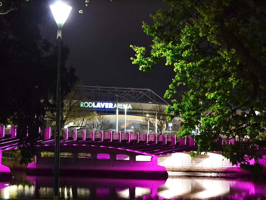 Melbourne: Nighttime Private City Tour with Transfer & Stops - Price and Value: What You Get for $86 in Two Hours