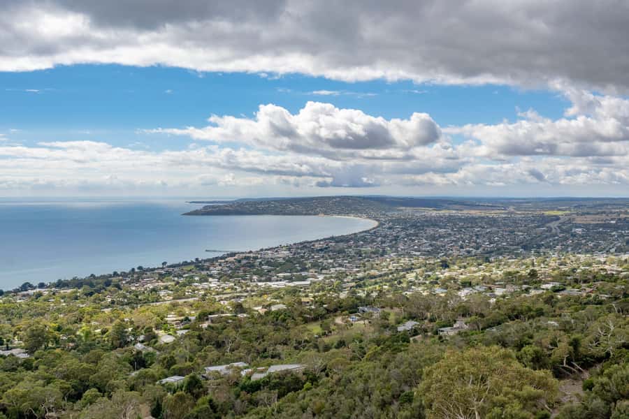 Melbourne: Peninsula Hot Springs Early Bathing & Scenic Tour - Food, lockers, robes, and the cashless venue: avoid the last-minute scramble