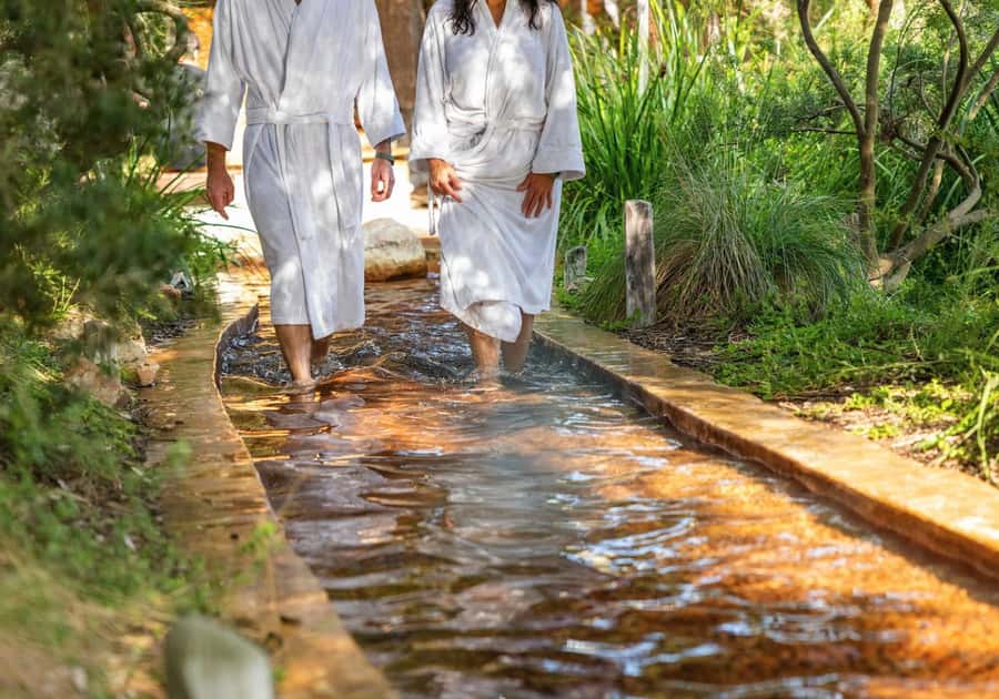 Melbourne: Peninsula Hot Springs with Lunch and Wine - Peninsula Hot Springs: 3 Hours in Australia’s Natural Pool System