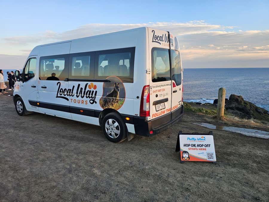 Melbourne: Phillip Island Tour w/ Hop-on Bus or Seal Cruise - A 13-hour day built around Golden Hour and Penguin Parade