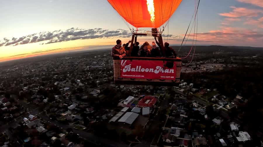 Melbourne Premium Balloon Flight 5-Star Champagne Breakfast - Photos, video, and souvenirs: how you’ll keep the memory