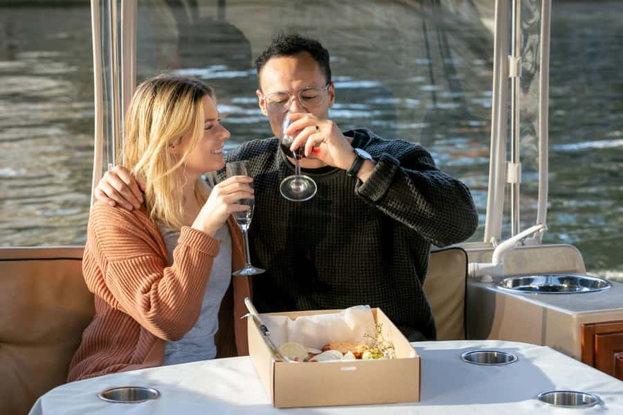 Melbourne: Private Yarra River Cruise w/ Cheese & Wine - Key things I’d book for