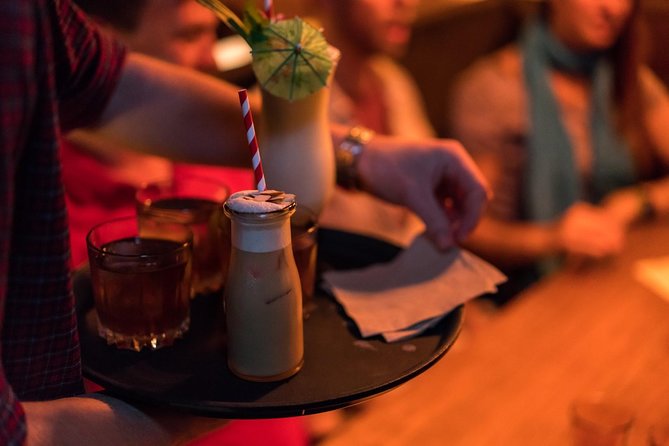 Melbourne's Living Laneway Scene: Local Bars and Their Stories - Food, Snacks, and What to Eat Before You Go