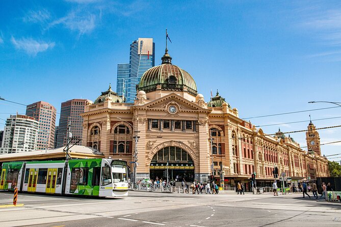 Melbourne Sightseeing Tour in Small Group - MCG and the Royal Exhibition Building: sport plus UNESCO gravitas