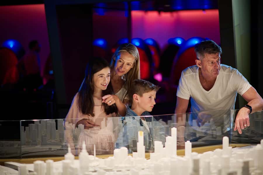 Melbourne Skydeck VR Experience - What to notice during the VR show