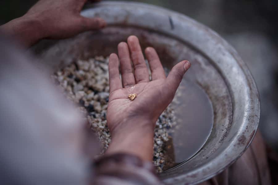 Melbourne: Sovereign Hill 'A Touch of Gold' Ballarat Tour - The Gold Pour and Redcoat Parade: The show you don’t want to miss