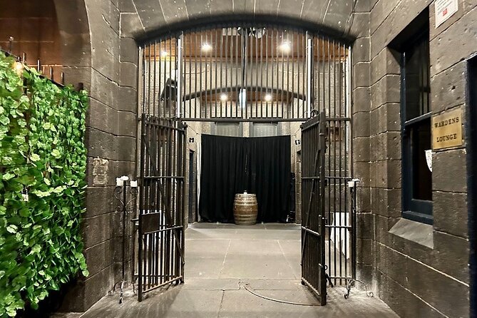MELBOURNE Spirits and Ales Haunted Pub Tour - Key Things You’ll Notice on the Spirits and Ales Tour