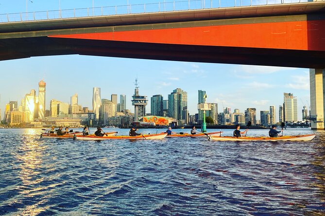 Melbourne Sunset Kayaking Experience with Dinner - Dinner on the water: eating without hopping off