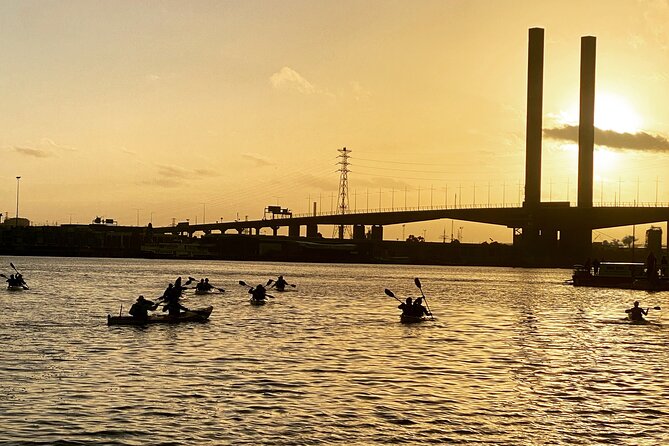 Melbourne Sunset Kayaking Experience with Dinner - What to bring so you stay comfortable