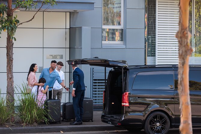 Melbourne (Tullamarine) Airport: Shared Transfer to Melbourne - Inside the Ride: Air-Conditioned Comfort in a Shared Minivan