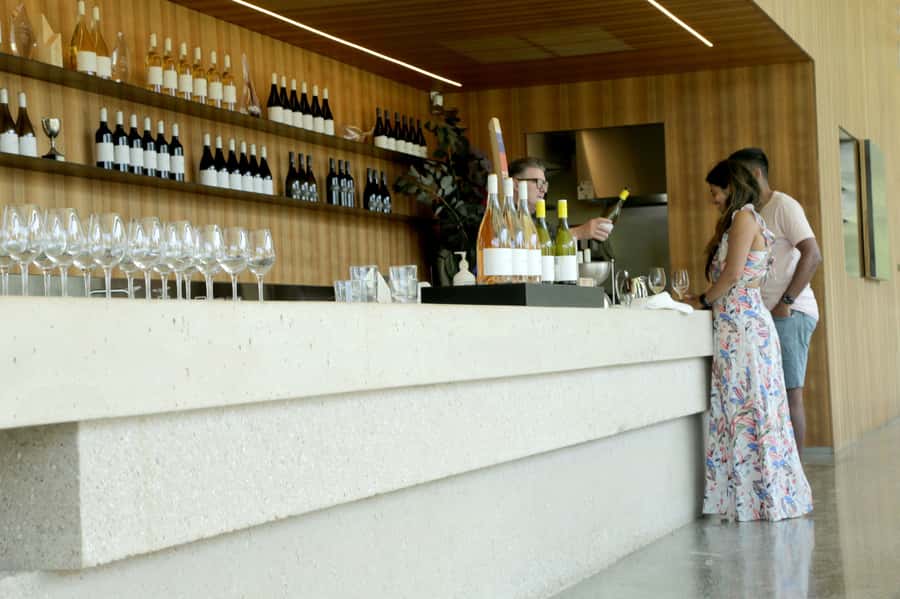 Melbourne: Yarra Valley Food & Wine Tour in a '56 Chevrolet - Winery tour and tasting: what’s included and what might cost extra