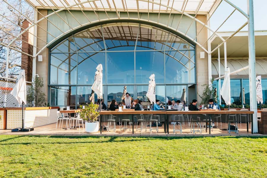Melbourne: Yarra Valley Wine, Cider, Gin, Beer, & Choc Tour - Tokar Estate: a second winery stop for better variety