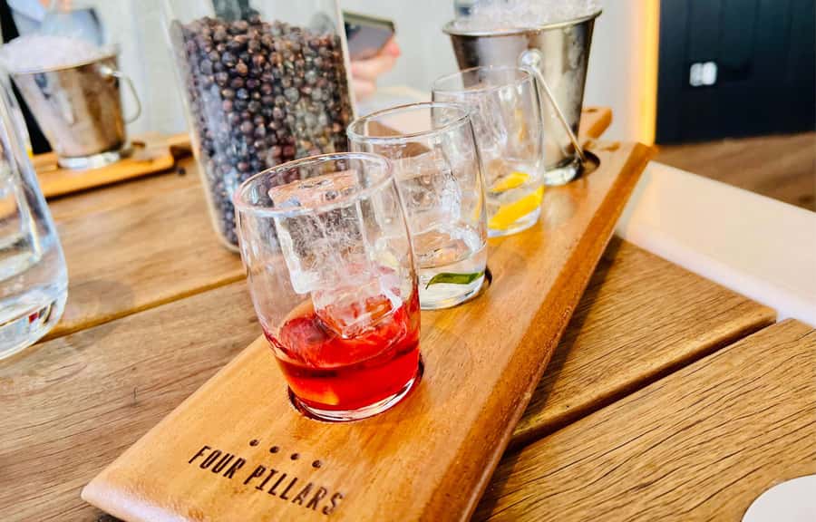 Melbourne: Yarra Valley Wine Tour + Lunch & Gin/Beer Option - Switching your 4th stop: gin flight or craft beer tasting