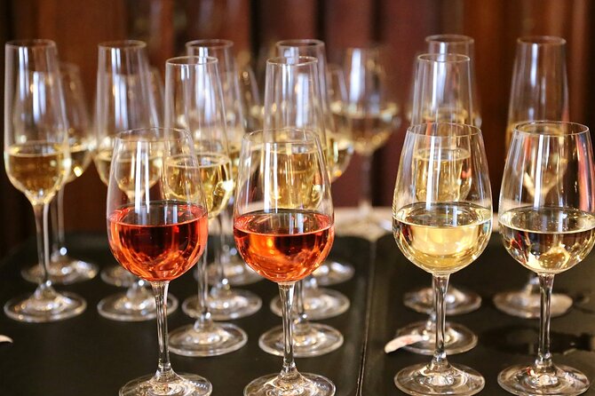 Mornington Peninsula Winery Bus Tour including lunch with a glass of wine - Getting to the Peninsula: pickup points that save your morning