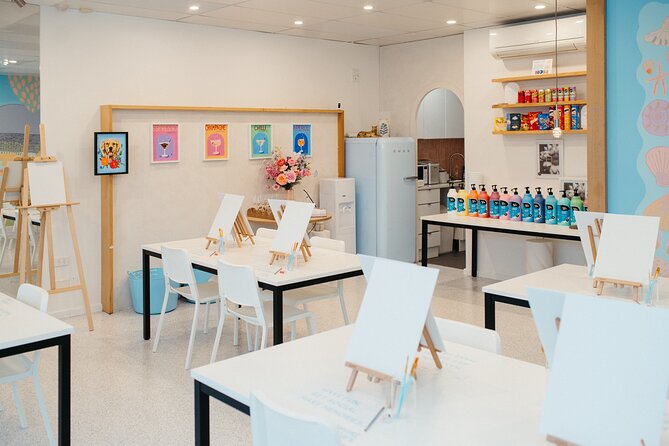 Paint and Sip in Torquay VIC - BYO food and drinks - The 3-hour flow: how the evening usually runs