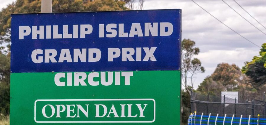 Phillip Island Driving Tour with an APP - Southpoint, Kitty Miller Bay, and Pyramid Rock Lookout: Quick Stops With Big View Payoff