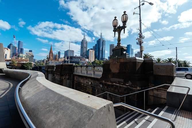 Private City Kickstart Tour: Melbourne - Flinders Street Station and the Clocks People Actually Use
