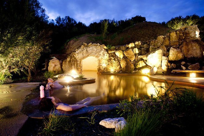 [PRIVATE TOUR] Mornington Peninsula Hot Springs | Winery & Sightseeing Tour - Getting there in comfort: private transport plus a guide who keeps things smooth