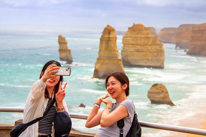 Small-Group Great Ocean Road Classic Day Tour from Melbourne - Loch Ard Gorge and the shipwreck story on the beach