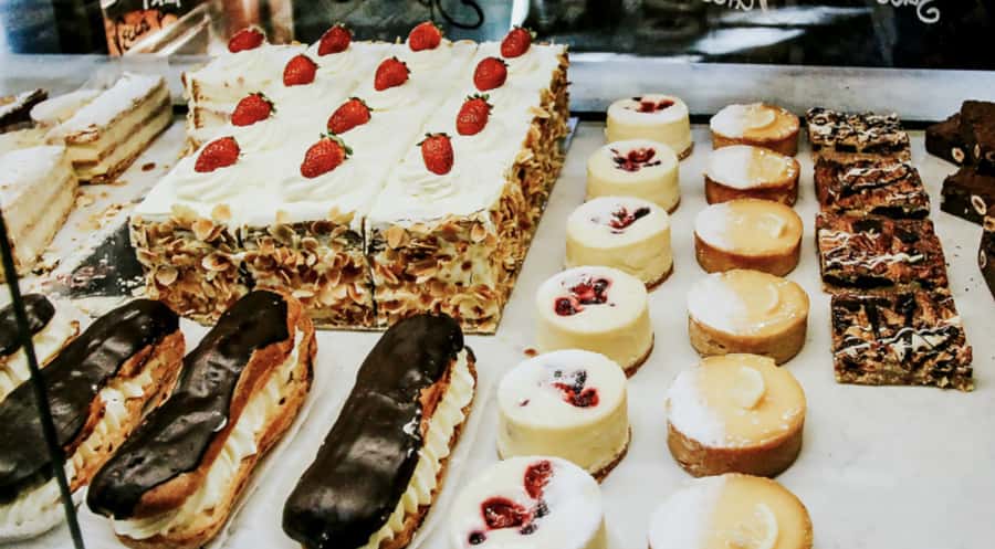 Taste of Melbourne: Local Laneways, Boroughs, Bites & Brews - Hosier Lane: Street Art Photos and Chinese Dumplings in the Laneways