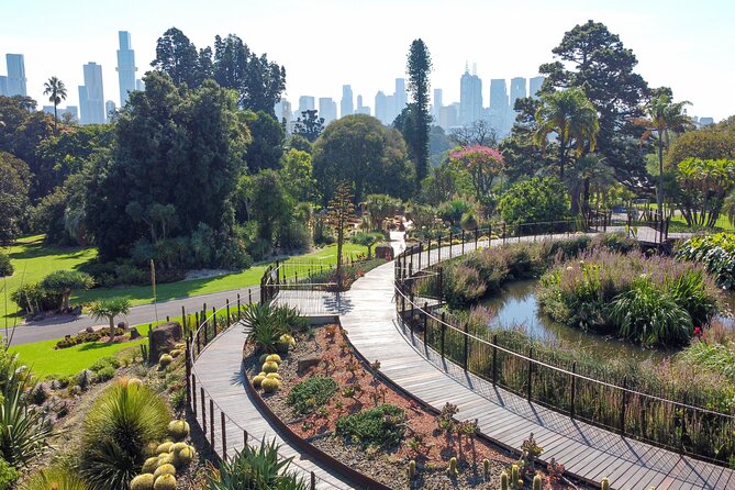 The Explorer - Melbourne Gardens - At a glance: what makes this Royal Botanic Gardens minibus tour work