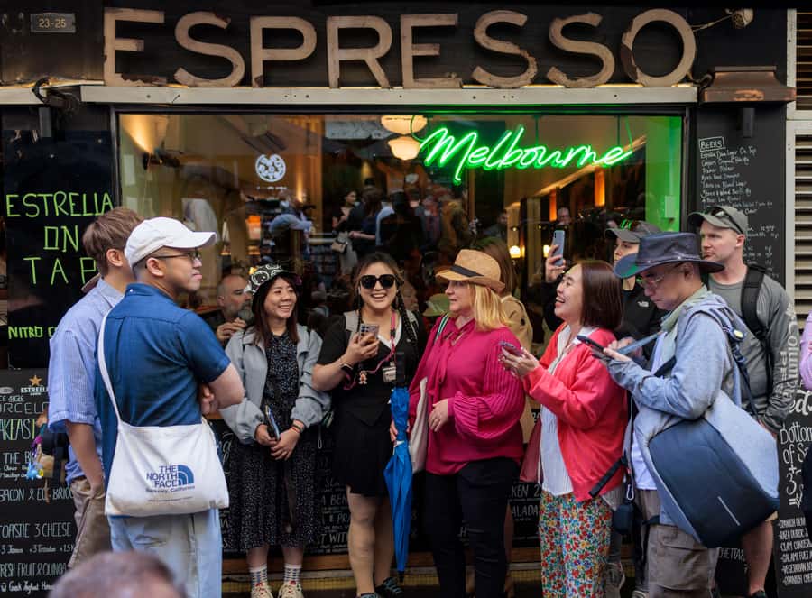 Ultimate Melbourne Walking Tour: History, Laneways & Culture - Flinders Street Station and Degraves Street coffee: the pause that teaches culture