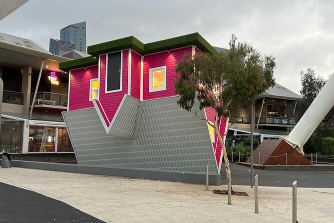 Upside Down House Photo Experience in Australia - Docklands Meeting Point: How to Arrive Without Stress