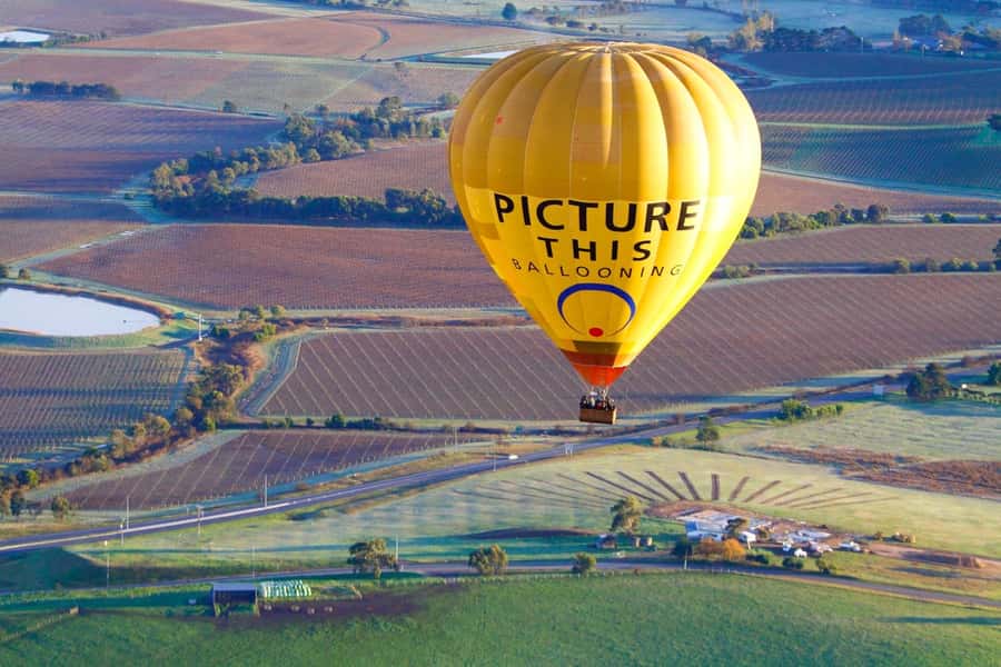 Yarra Valley: Hot Air Balloon Experience with Breakfast - The moments that make this Yarra balloon flight work