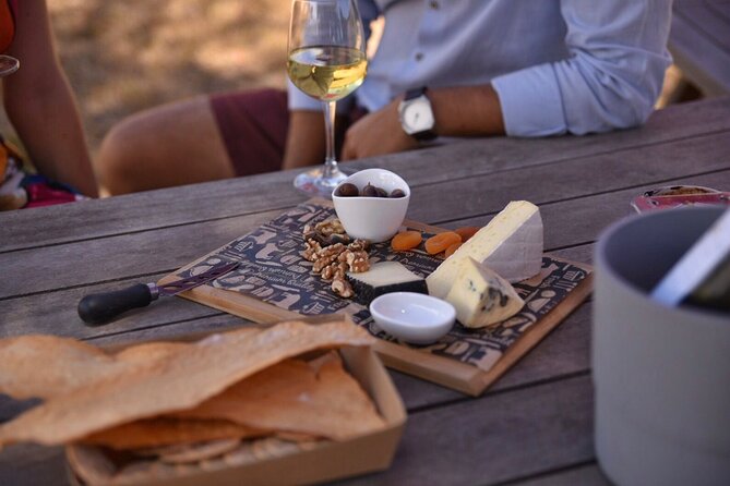 Yarra Valley luxe private tour with Champagne Brunch - Beyond Wine: The Kangaroo Stop That Changes the Mood