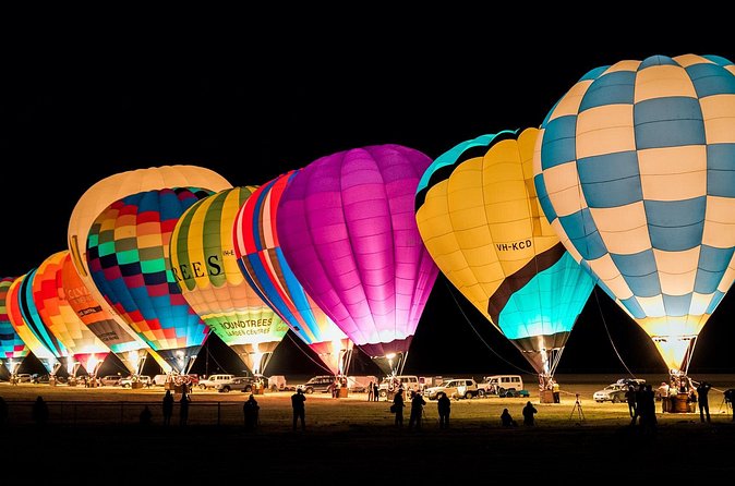 Yarra Valley sunrise balloon flight & champagne breakfast - The landing-to-breakfast transition: champagne and calm