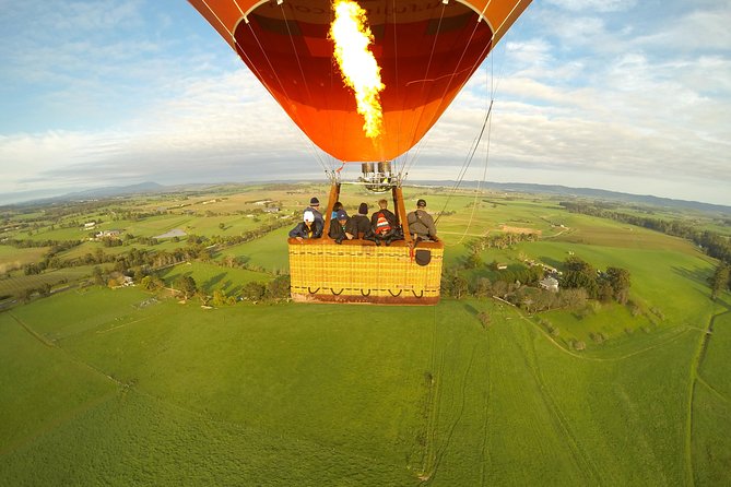 Yarra Valley sunrise balloon flight & champagne breakfast - Who should book this balloon and who might skip it