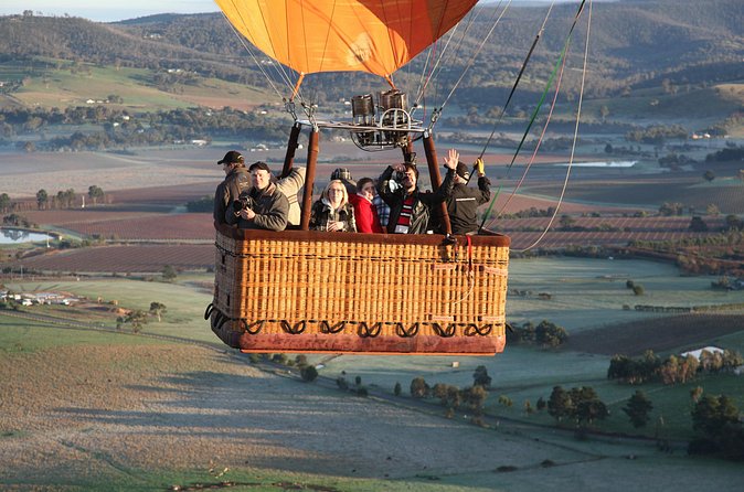 Yarra Valley sunrise balloon flight only - Optional Breakfast at RACV Healesville Country Club (Extra Expense)